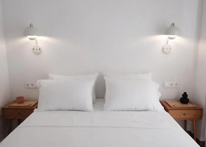Unique 2Bd Design Apt With Airconditioning Near Acropolis