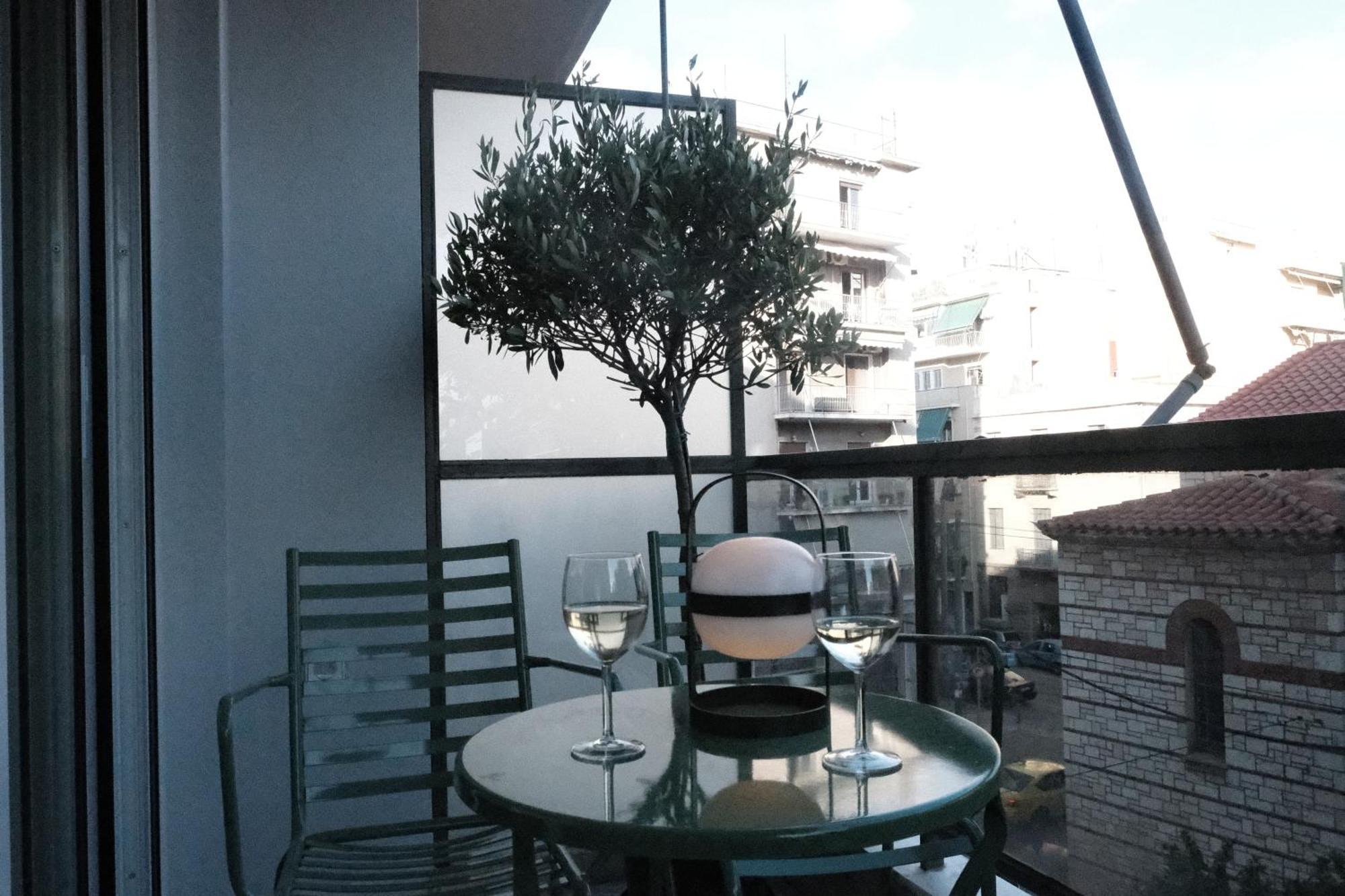 Apartment Unique 2bd Design With Airconditioning Near Acropolis