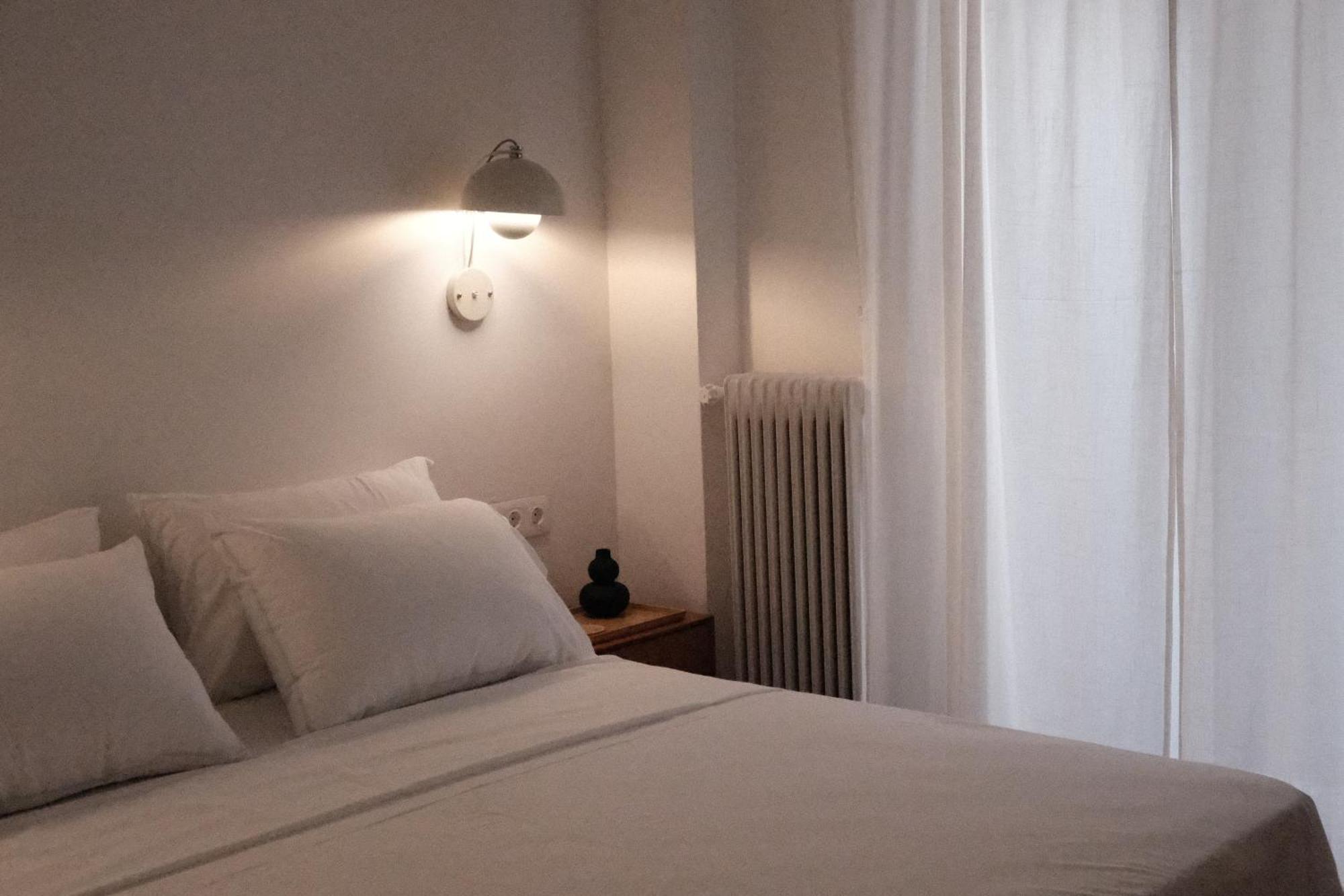 Unique 2bd Design With Airconditioning Near Acropolis Athens