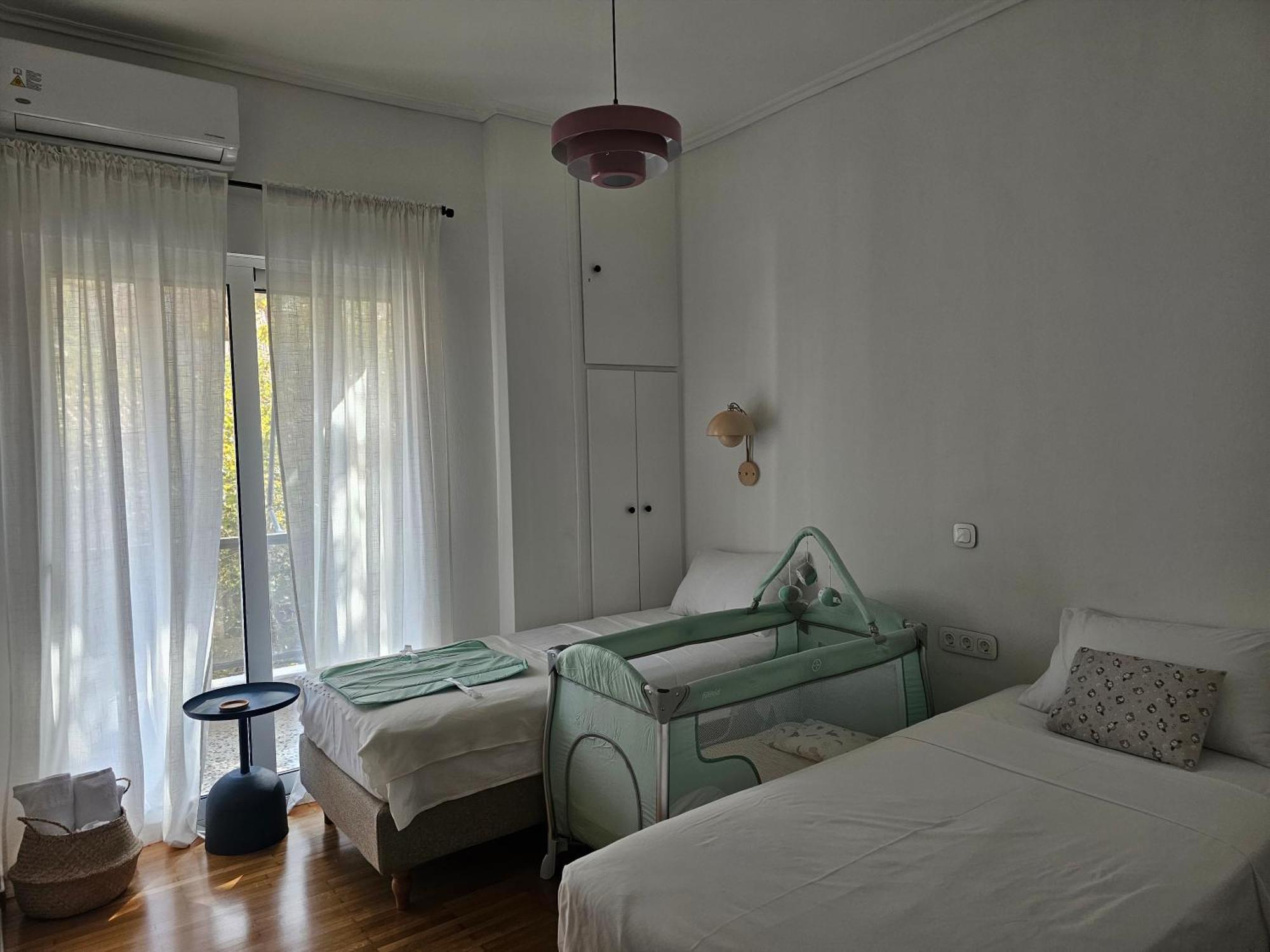 Unique 2bd Design With Airconditioning Near Acropolis *